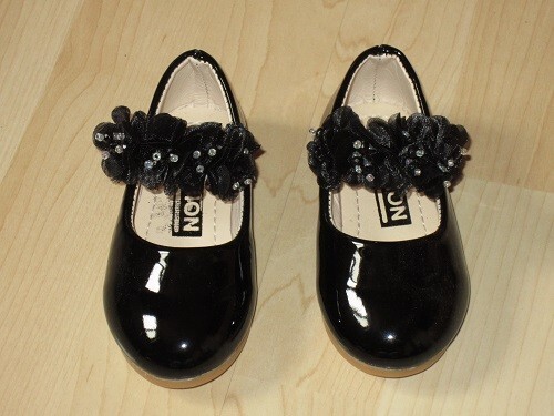 neue schwarze Lackschuhe Ballerina mit Rüschen Gr. 23 Fashion - Bild 1 von 3