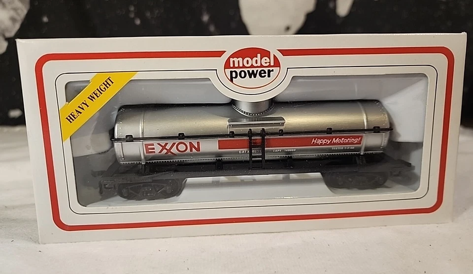 Model Power Heavy Weight HO Exxon Happy Motoring 40' Chemical Tank In Box #8105 - Image 2 of 4