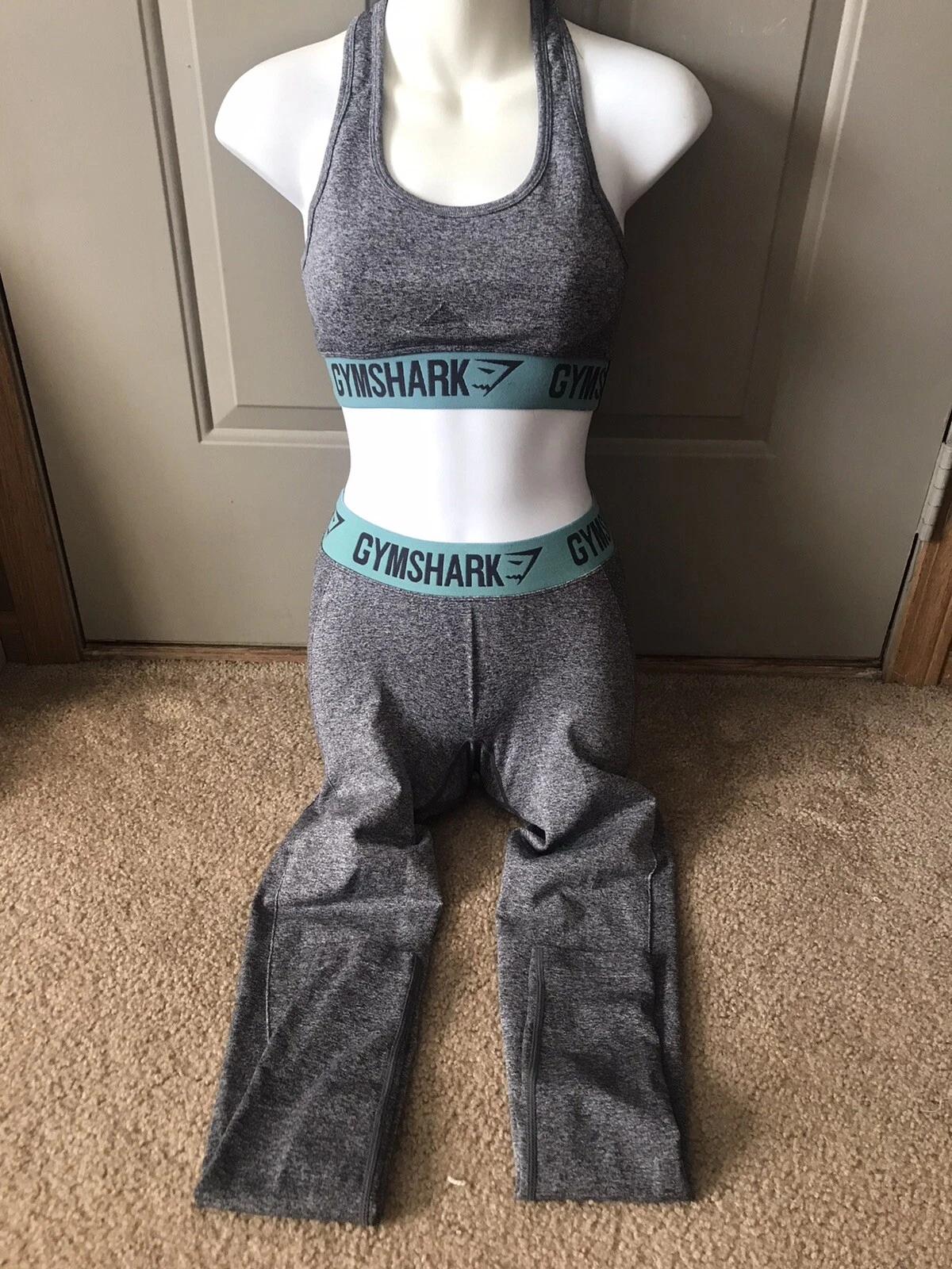 gymshark 2 pc running set sports bra track athletic leggings