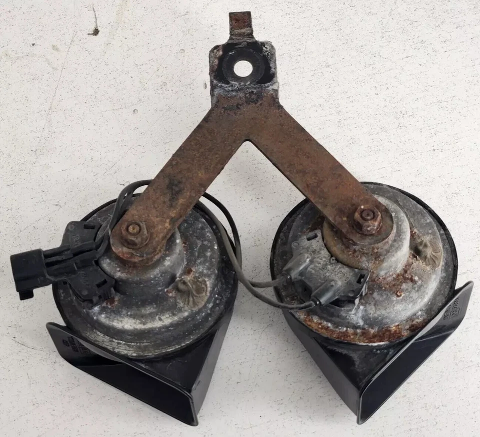 Ford F250 2004 1999 2007 F350 F450 F550 6,0 Powerstroke diésel montaje de bocina Foto 2 de 4