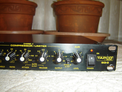 Tapco Mackie SQ-2, Squeeze, 2 Channel Compressor Limiter Gate
