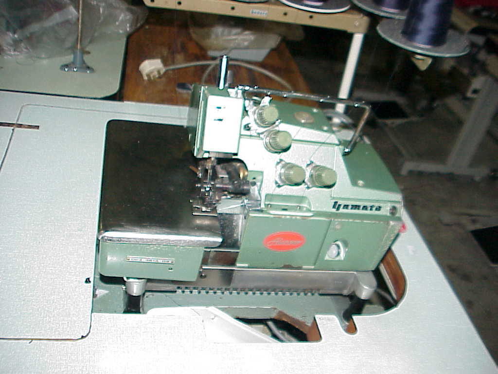 Yamato TWIN NEEDLE 5 (or3) THREAD KNITWEAR OVERLOCKER