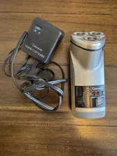 Vintage Norelco Electric Shaver 1980’s  WORKING