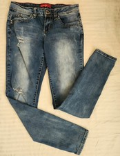 Size 9 WANNABETTABUTT YMI Distressed Jeans Stretch Med Wash 5 Pocket Low Rise