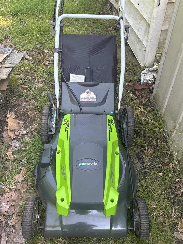 Green Works 120 V 13 Amp 21 Inch Deck Green Lawnmower - Image 3 of 4
