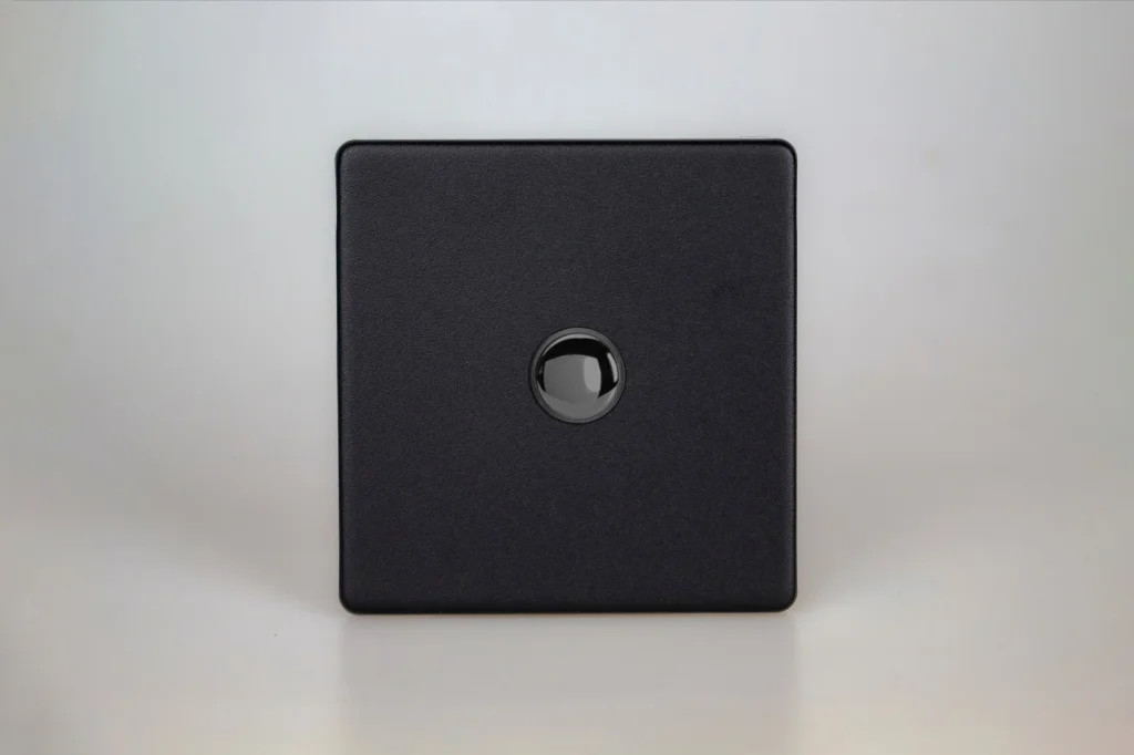 Switch Black Momentary 6A Urban Screwless Matt + Iridium Insert Varilight