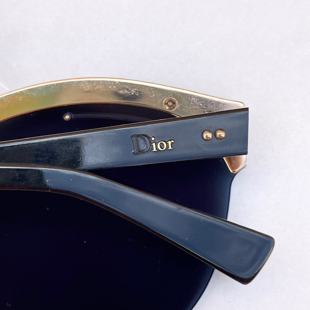 Christian Dior women display picture 1