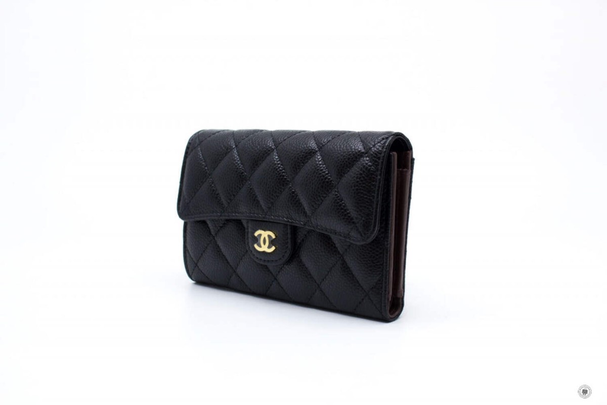 NEW Chanel AP0232 Y01864 Classic Flap Wallet Black / C3906 Caviar