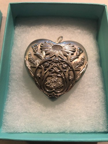 Big Pendant Locket Charm 