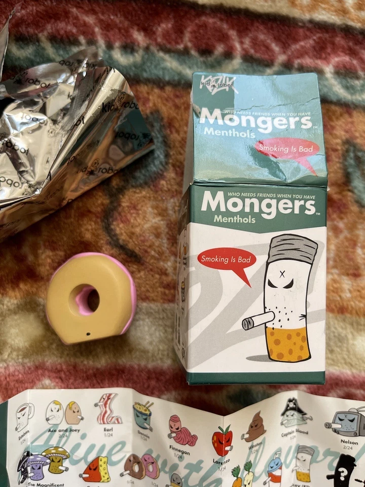 2007 Kidrobot MONGERS MENTHOLS - Karl Pink Donut Mini Vinyl Figure KOZIK Signed - Image 4 of 4