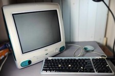 1998 Apple iMac G3 M6709LL/A Blue Computer / Monitor, Puck mouse, Ikeyboard