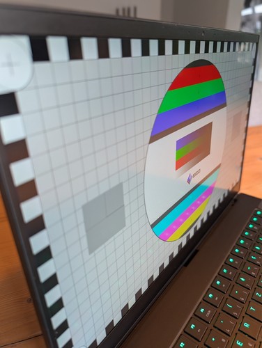 Razer Blade 15" Advanced (2018) • 16/512GB • i7-8750H • GTX 1070 • RZ09-02386 - Bild 10 von 11