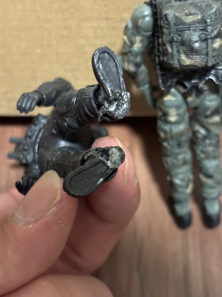 BBI 1:18 Blue Box Toys Elite Force Lot of 5 Figures with Weapons and Gear K9  - Image 2 of 4