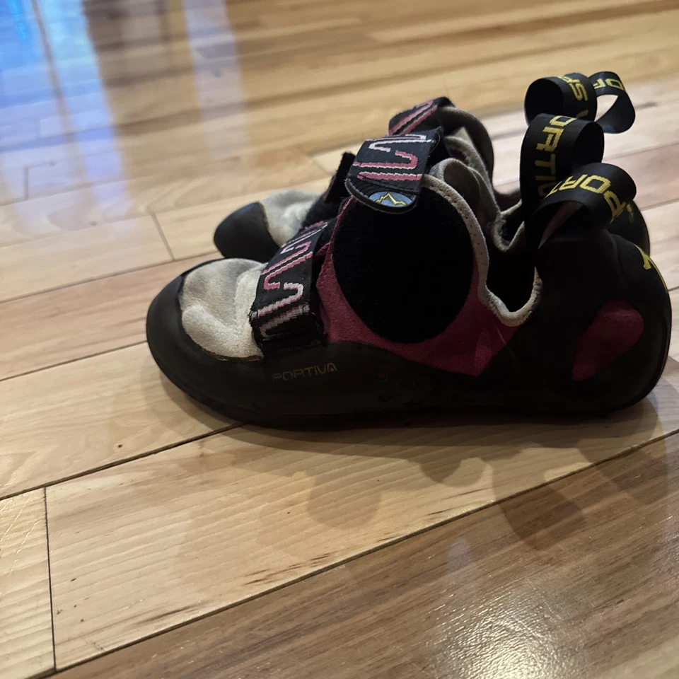 La Sportiva Katana Climbing Shoes Vibram XS Edge – Size 6 Women - Image 3 of 4