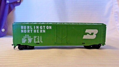 #ad #ad Pair of HO Scale Tyco 50#x27; Box Car Burlington Northern Green #100024 boxed $25.00
