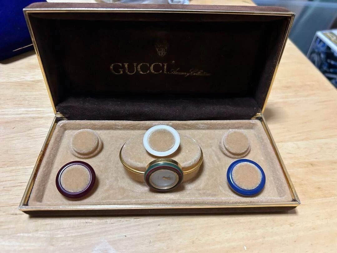 Gucci watch hotsell colored rings