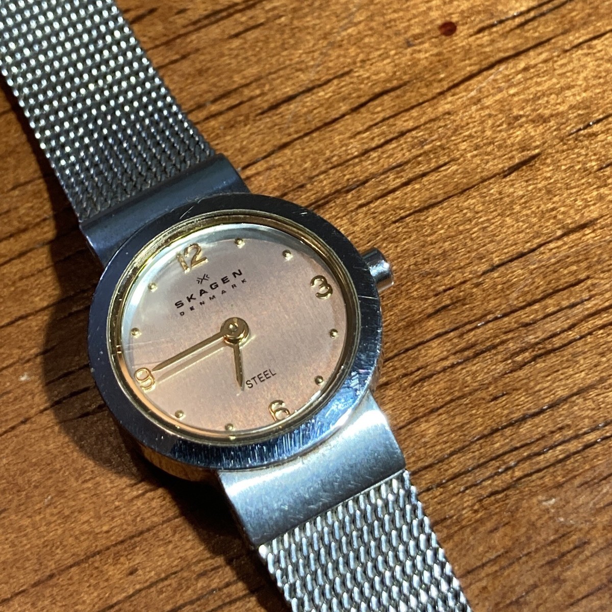 Vintage SKAGEN DENMARK 590SGS Womans Watch Stainless Steel w 