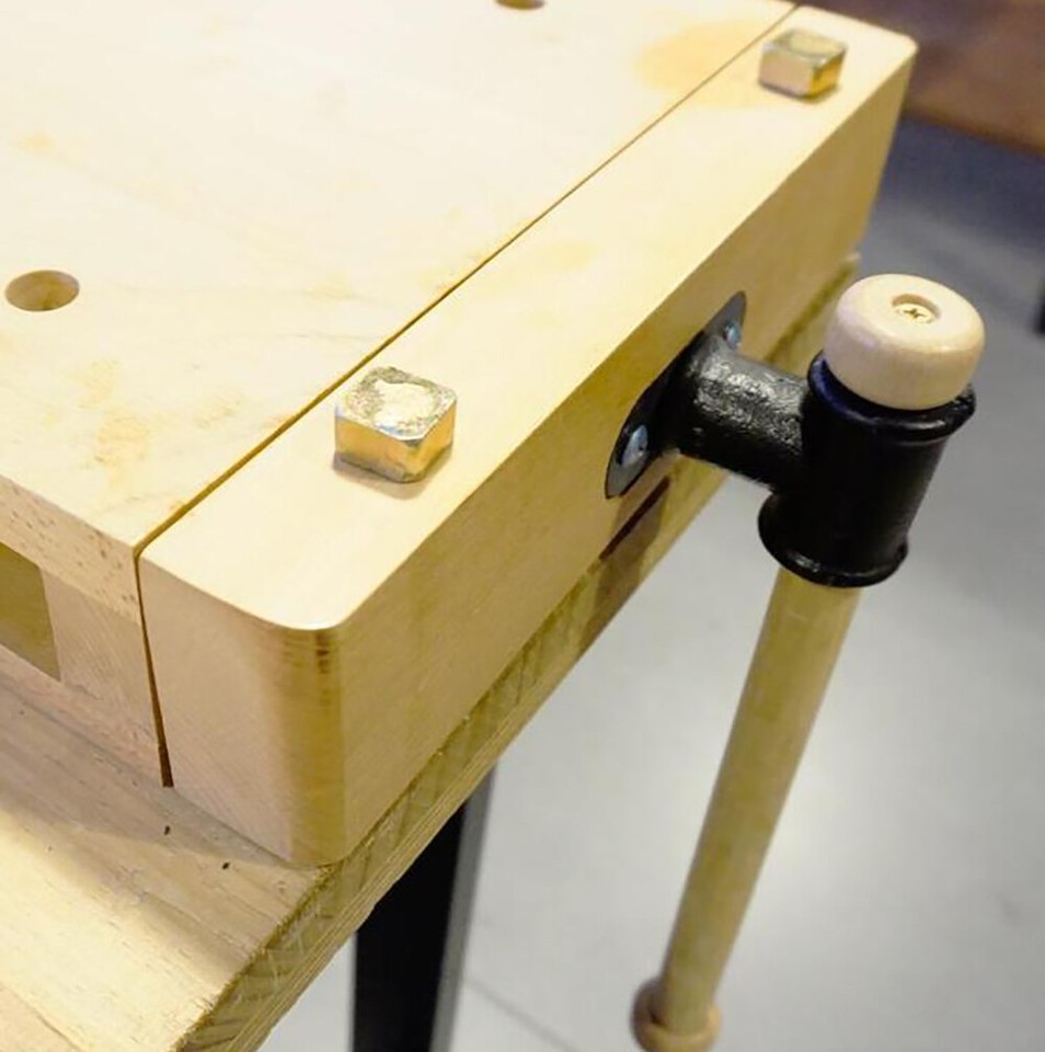 DIY small woodworking workbench Carpenter bench Woodworking fixture Y ...