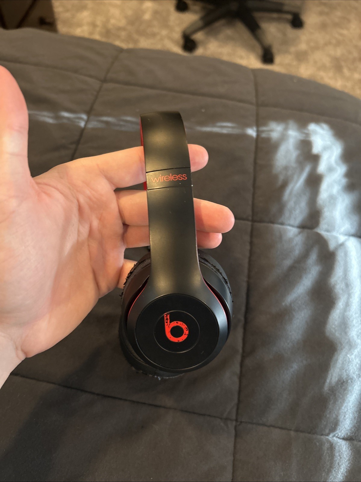 Beats Ten Yrs Black And Red