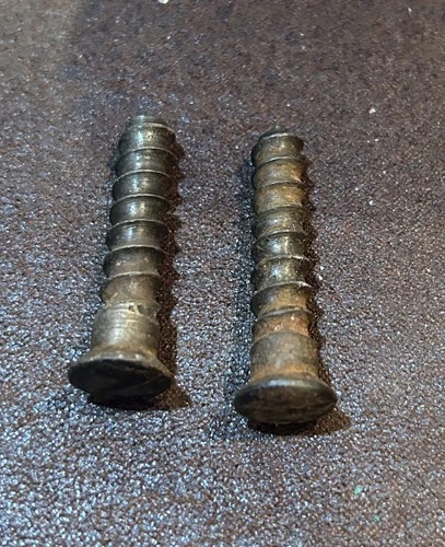 Two butt plate screws for a Fayetteville Rifle CSA ... Original