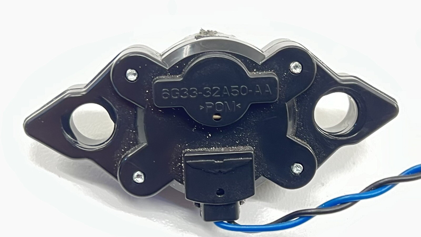 07-17 ASTON MARTIN VANTAGE REAR TRUNK OPEN RELEASE CONTROL SWITCH BUTTON OEM