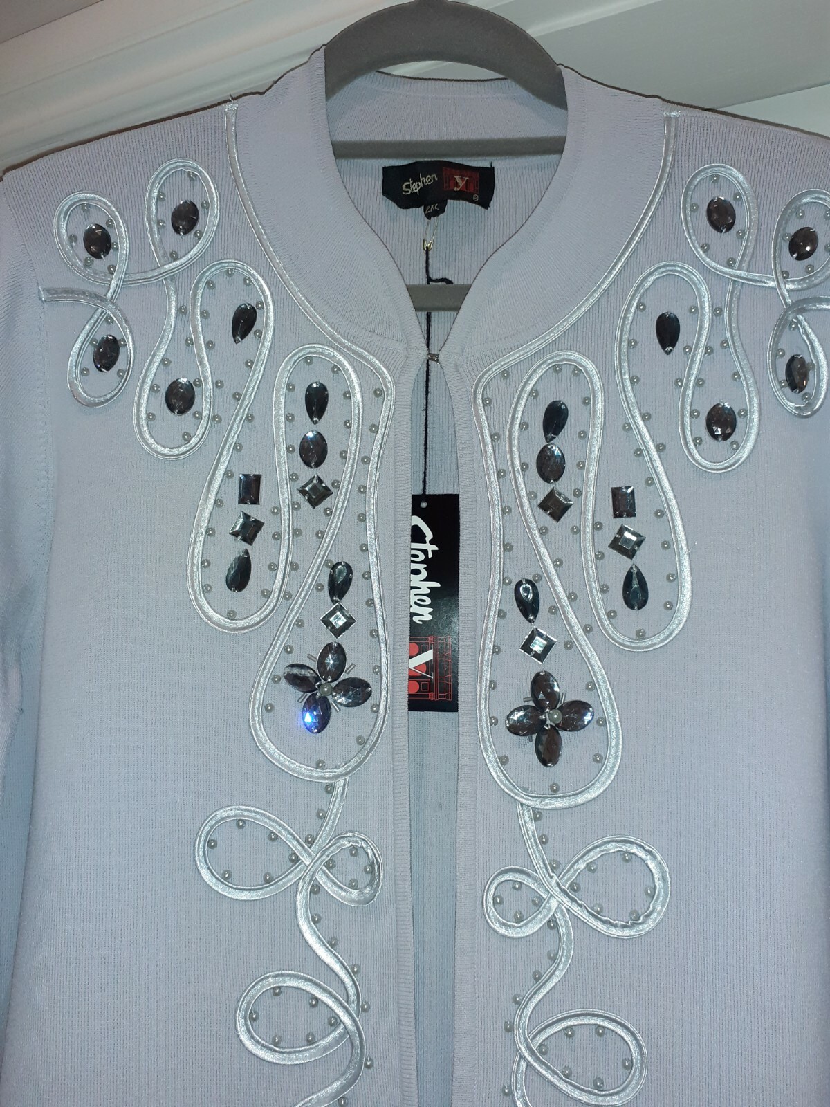 Picture 2 of 6