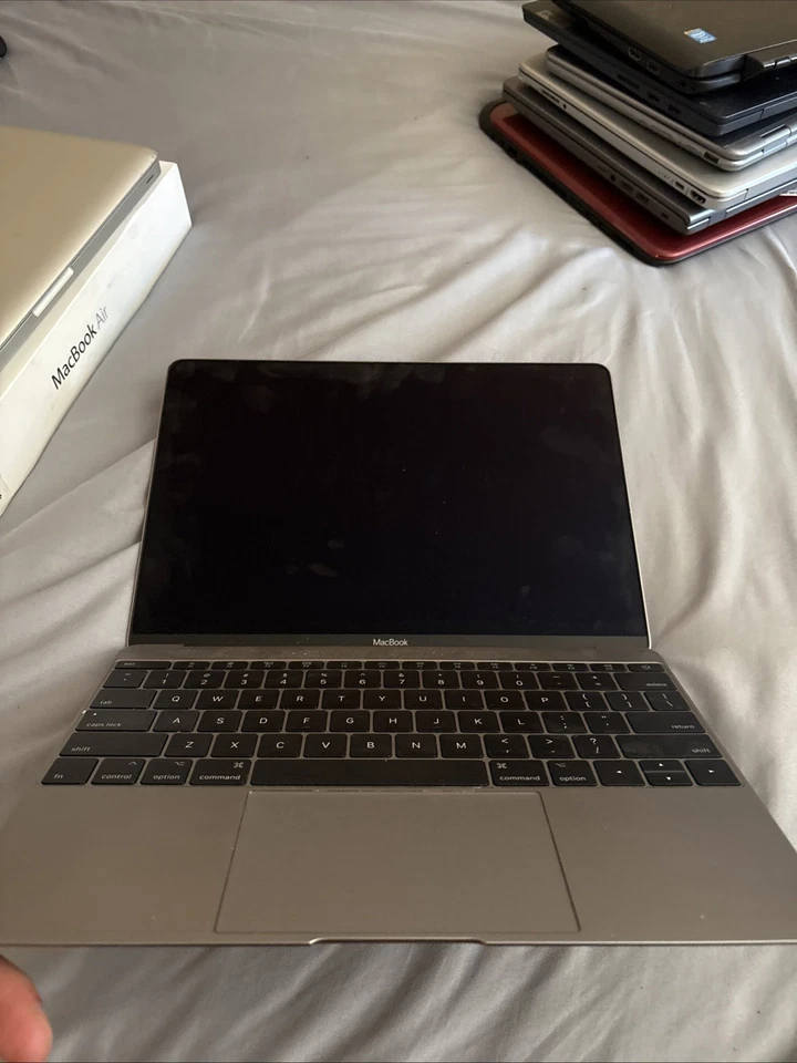 Apple MacBook Space Gray Model A1534 14.5v Not Currently Working - Image 3 of 3