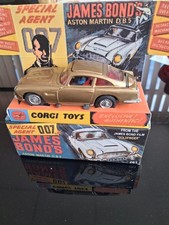 Corgi 261 James Bond Aston Martin DB5 from Goldfinger. Boxed