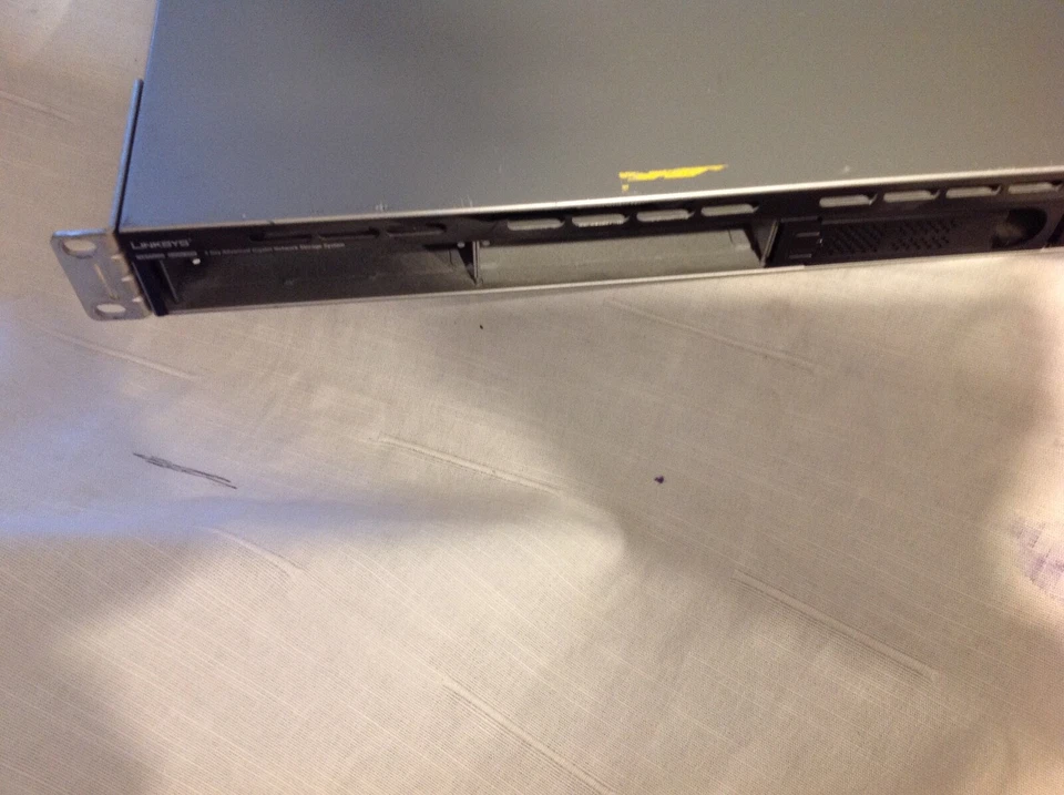 Linksys NSS6000 Business Series 4 Bay Advanced Gigabit Network Storage, NO HDD - Image 3 of 4