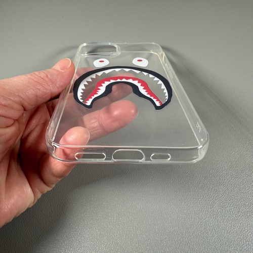 Funda Personalizada para iPhone 13 - Mordedura de Tiburón Inspirada en Streetwear | Recubrimiento Ajustable Transparente - Imagen 7 de 12