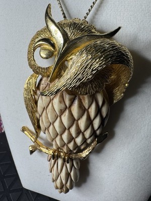 Razza Sleepy Owl Pendant Gold Tone Necklace 24  Chain