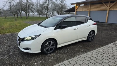Nissan Leaf  40 kW N-Connecta | Wärmepumpe | 360° Kamera - Bild 1 von 4