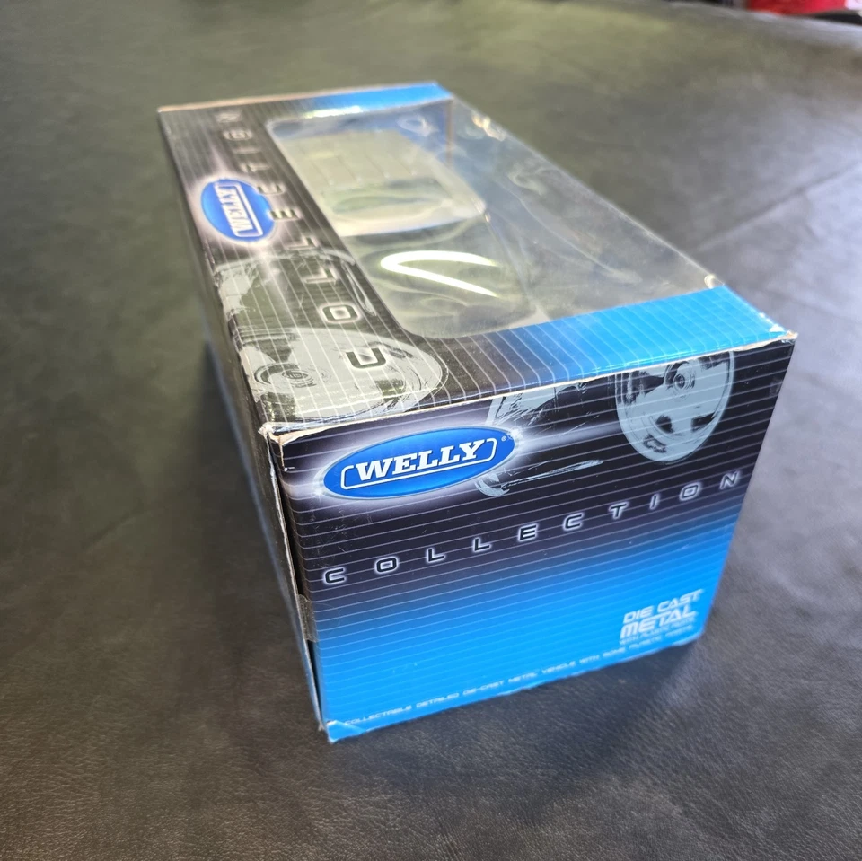 Welly Range Rover Minicar Welly 1/18 plateado Foto 3 de 4