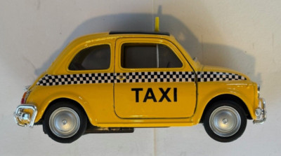 Welly Fiat Nuova 500 Metal 1:43 Scale New York City Taxi Cab Car 5'', Used
