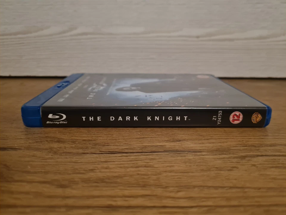 The Dark Knight (Blu-ray, 2 Disc Set, 2008) [SPECIAL EDITION] [Region Free] [UK] - Image 3 of 4