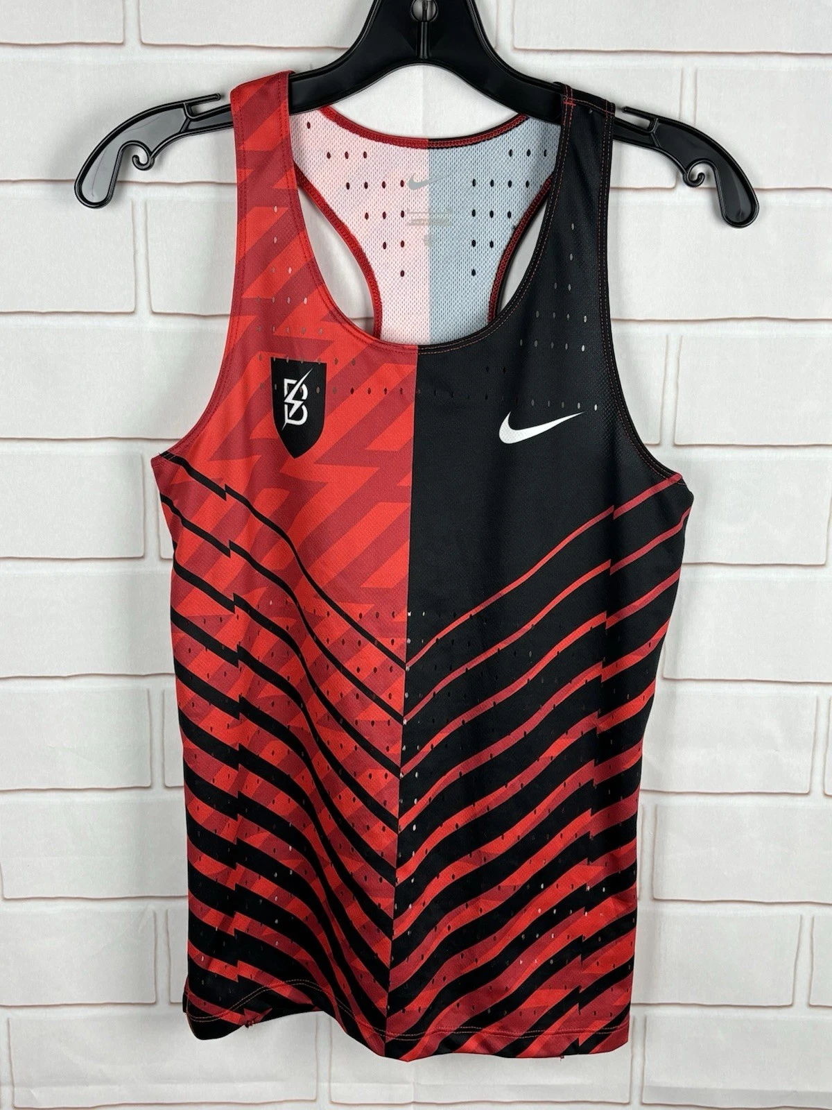 Nike Bowerman Track Club Pro Elite Running Singlet Women’s Size Small Btc Rare
Opens in a new window