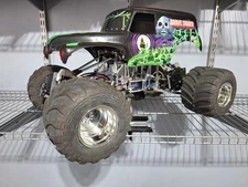 Tamiya Clodbuster UK Chassis Build Proline Tires - Excellent
