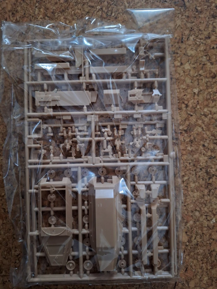 Fujimi Sd.Kfz. 251/1/10 in OVP im Maßstab 1/76 - Bild 3 von 4