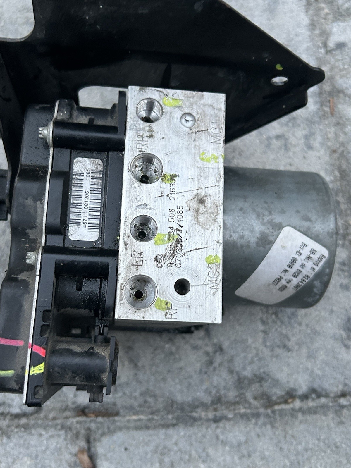 05-07 Maserati Quattroporte M139 ABS Anti Lock Brake Pump Module 216332 OEM