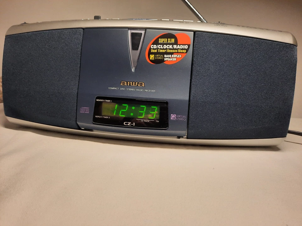 AIWA CZ - 1EZ COMPACT DISC STEREO RADIO RECEIVER, Radio CD-Player