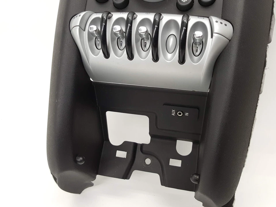 2007-2013 BMW Mini Cooper OEM Climate / Window Control / Fog Light Bezel - Imagem 3 de 4