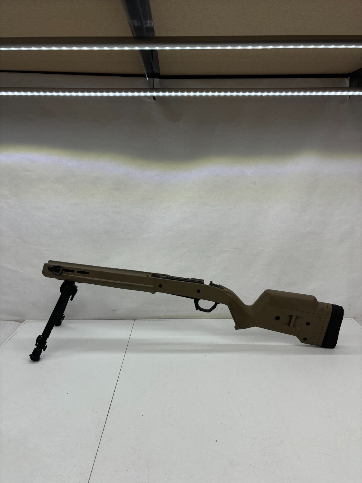 Magpul Hunter Short Action Stock w/ UTG Bipod