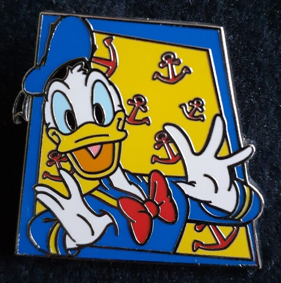 WDW Donald Duck Deluxe Starter Pin~2011~Pin# 82045~EUC!