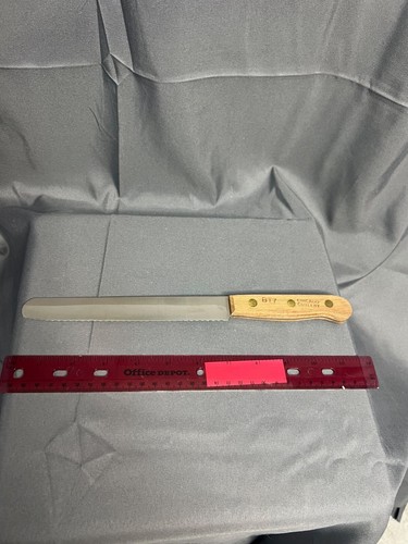 Vintage Chicago Cutlery BT7 Serrated Bread Knife