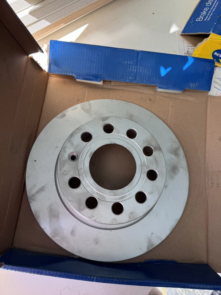 brake discs rear  - Image 2 of 4