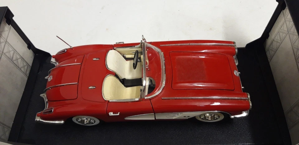 1/18 Chevrolet Corvette 1958 - Motor Max - Immagine 3 di 4