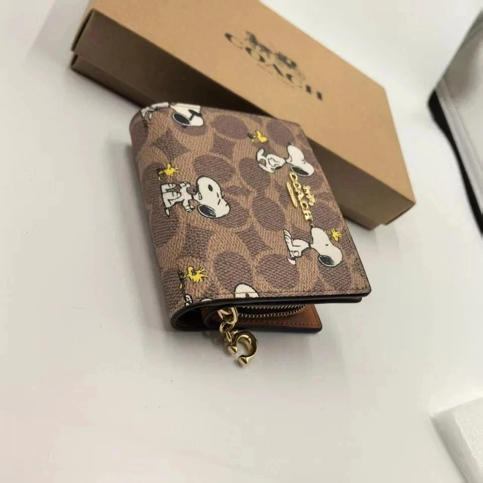 NWT Coach X Peanuts Snap Wallet In Signature Canvas With Snoopy