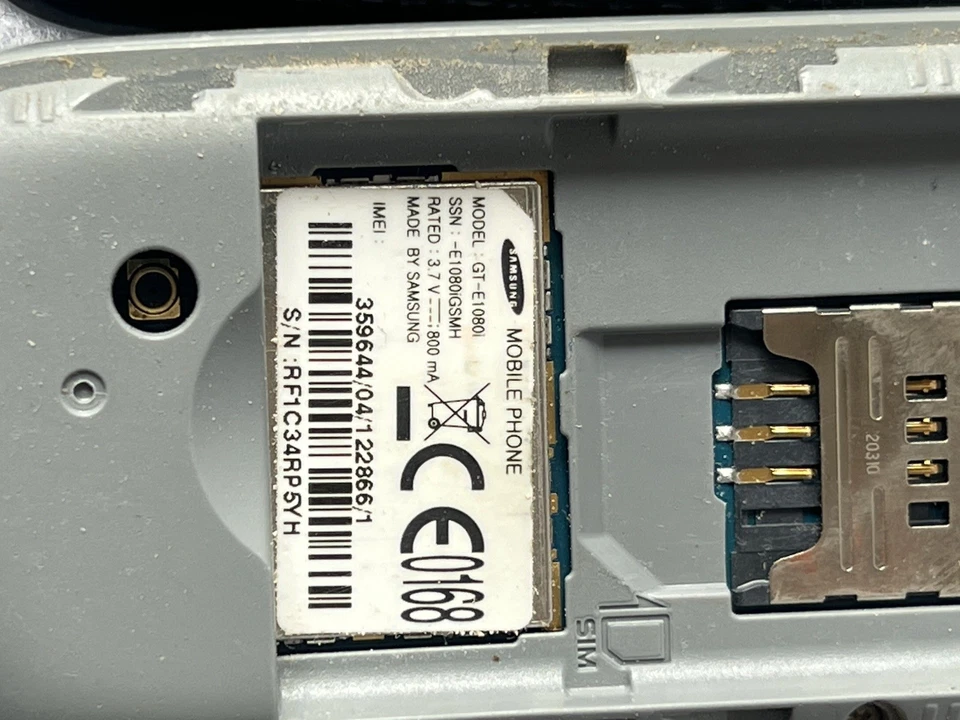 Samsung E1080i Black Unlocked 1MB 1.43" Mobile Button Phone Cracked Incomplete, photo 4 of 4
