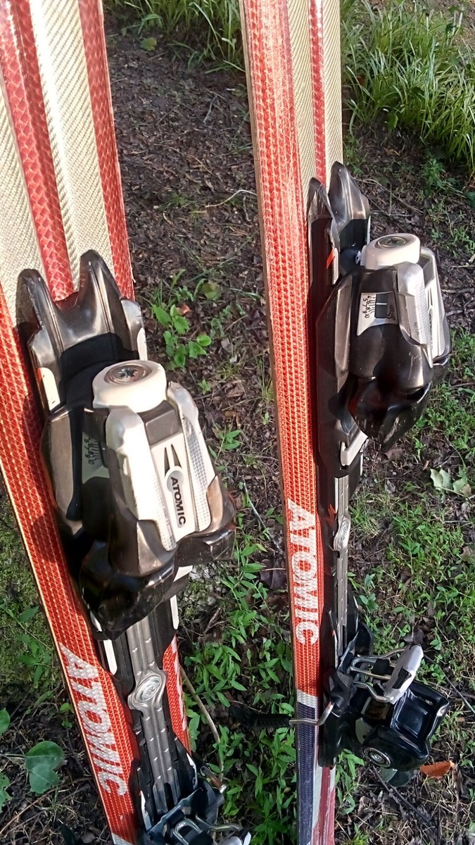 カービングスキー Atomic m2tron 162cm metron + HW Atomic Metron M: EX PULS TI Skis 2005 | evo