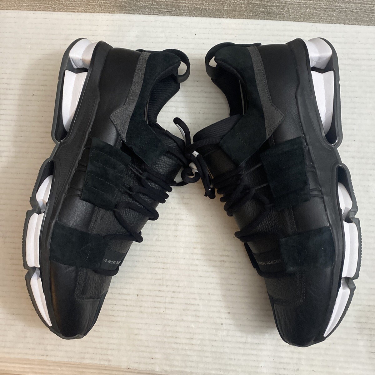 Adidas Twinstrike ADV Stretch Leather 2018 B28015 Men display picture 1